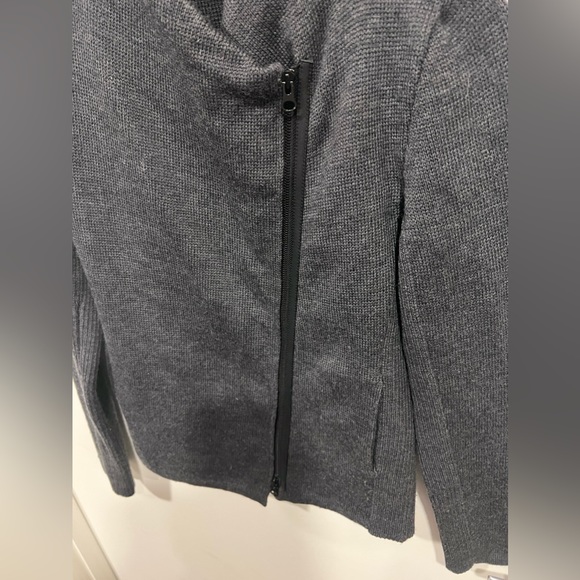 Vince women’s merino wool jacket - size XS - Picture 7 of 14